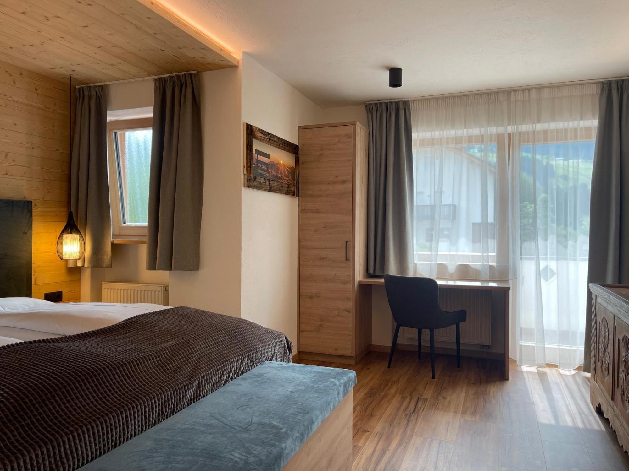 Guesthouse Rungg Бадія Екстер'єр фото